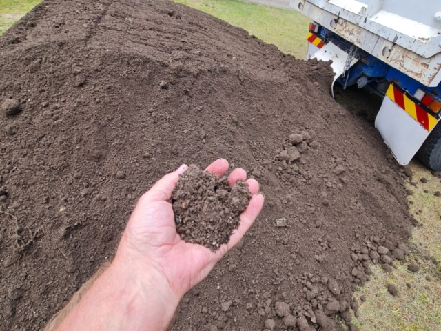 Fill Soil Gold Coast delivered 6 days a week