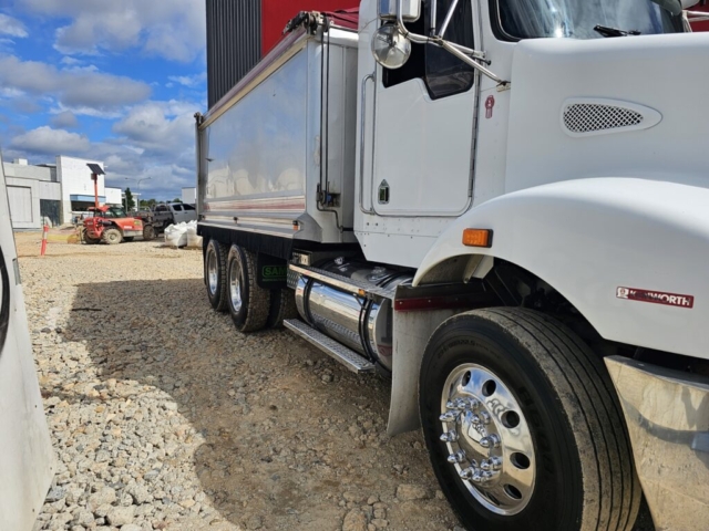 Gold Coast Quarry materials delivered 6 days a week
